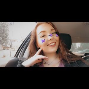 Meet your Posher, Chloe